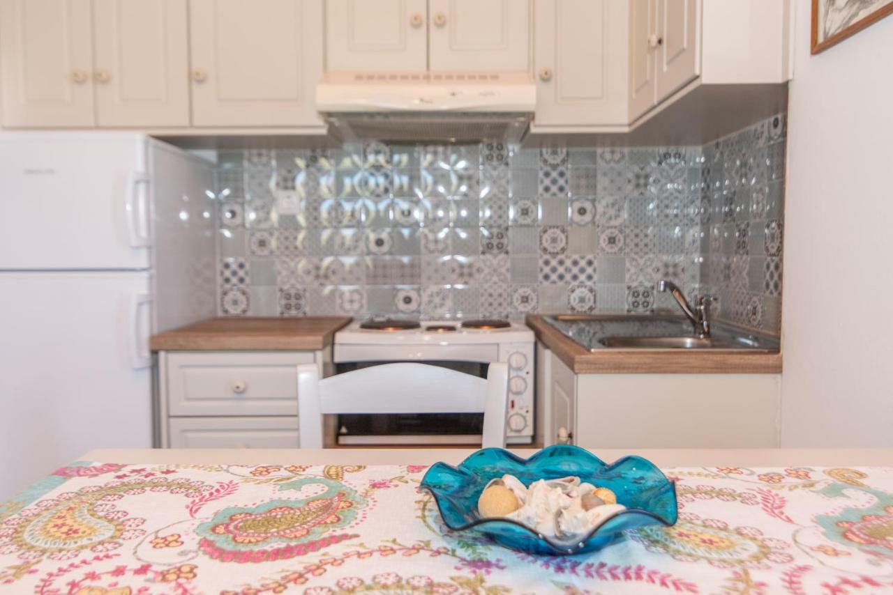 Albatross Holiday Apartments Агиос Состис Екстериор снимка