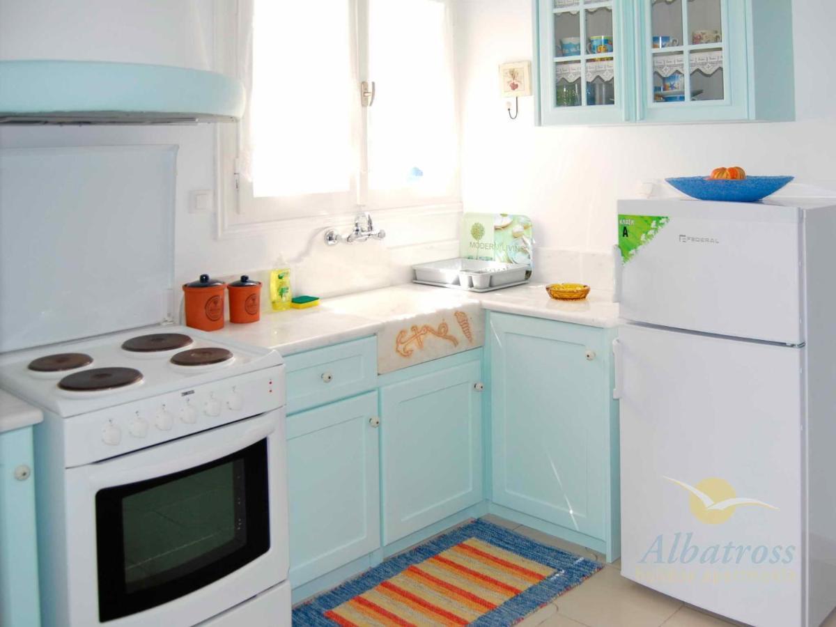 Albatross Holiday Apartments Агиос Состис Екстериор снимка
